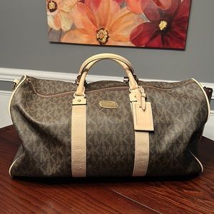 Michael Kors Duffle bag